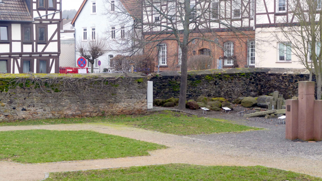 Flachsfeld-Rokokogarten.JPG